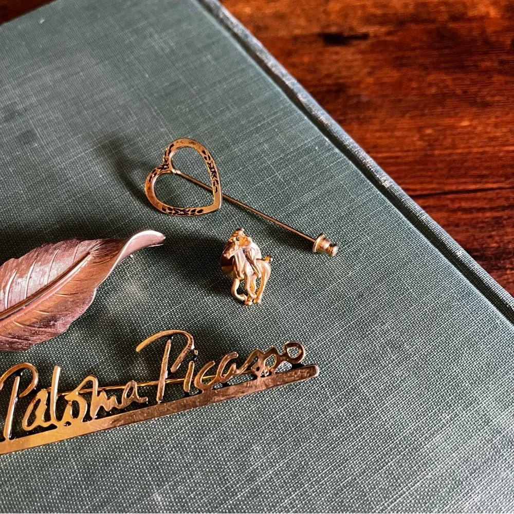 Unique Bundle Lot of Vintage Gold Ladies Pins